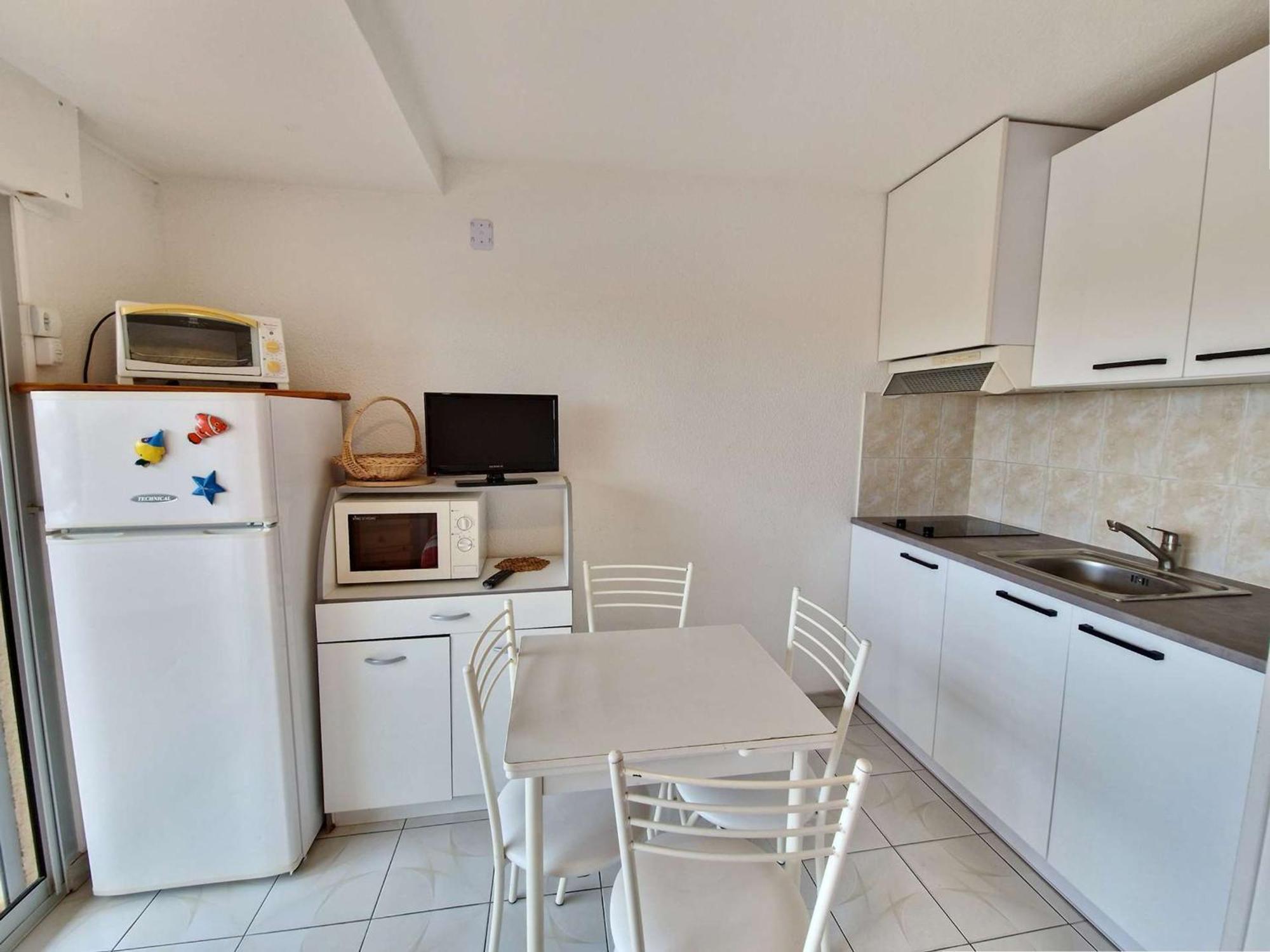 Studio Cabine Cosy Avec Terrasse, Acces Direct Plage Et Parking Prive, 2-4 Pers, Animaux Ok - Fr-1-387-139 Marseillan  Exterior foto